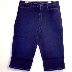 EUC Hannah denim capris dark blue 16